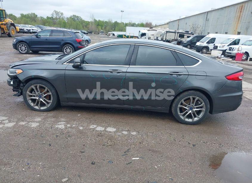 Photo 14 of 2019 Ford Fusion SEL (VIN 3FA6P0CD3KR259854)