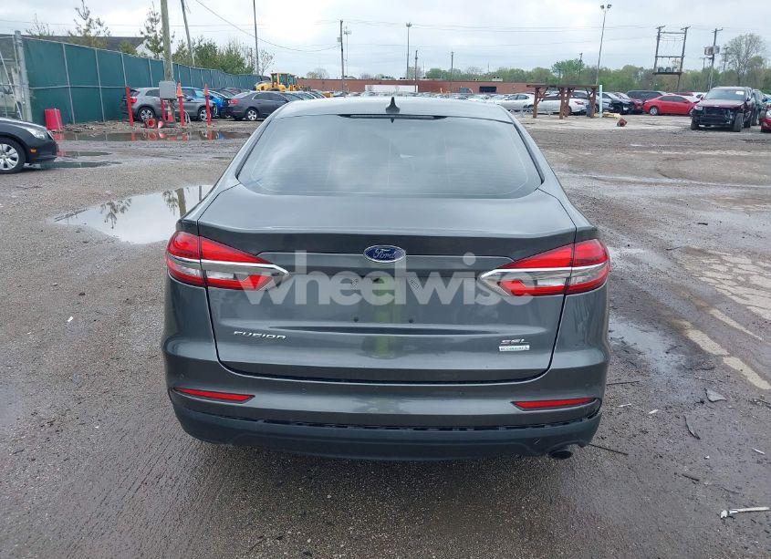 Photo 16 of 2019 Ford Fusion SEL (VIN 3FA6P0CD3KR259854)