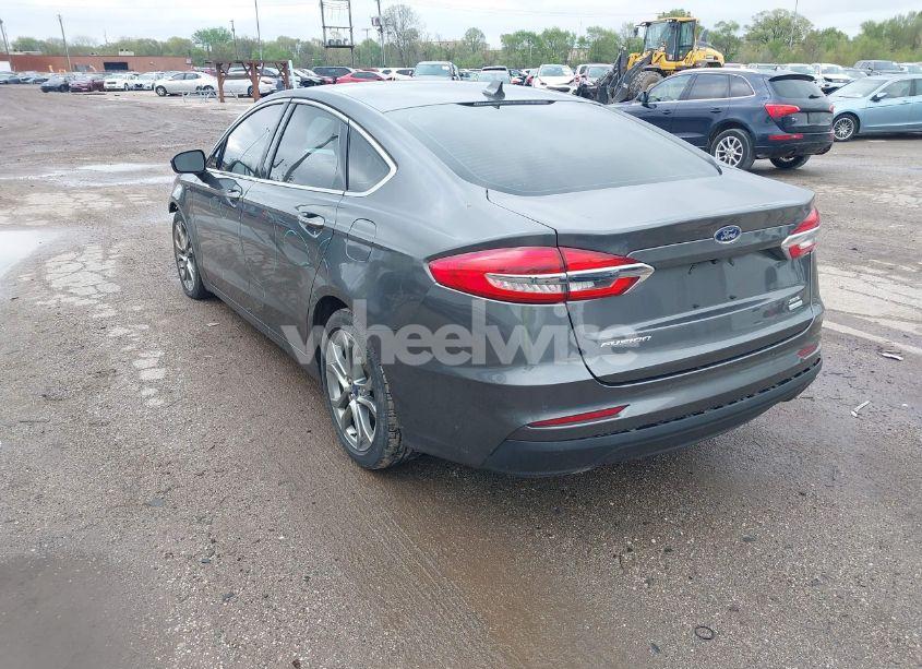 Photo 3 of 2019 Ford Fusion SEL (VIN 3FA6P0CD3KR259854)