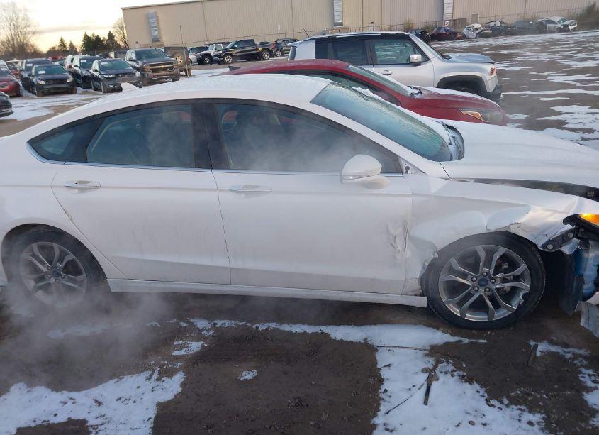 Photo 13 of 2020 Ford Fusion SEL (VIN 3FA6P0CD3LR187541)