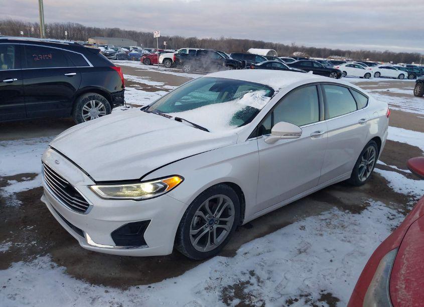 Photo 2 of 2020 Ford Fusion SEL (VIN 3FA6P0CD3LR187541)