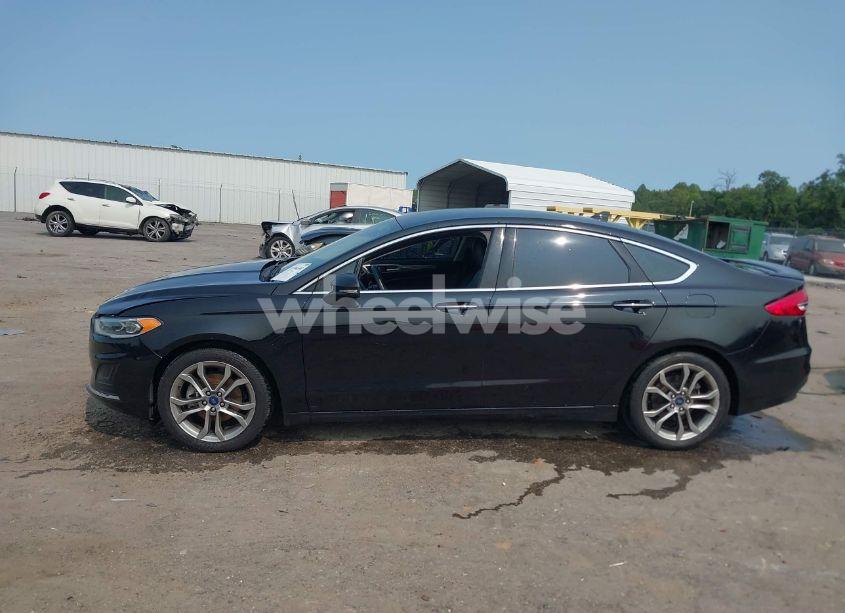 Photo 14 of 2019 Ford Fusion SEL (VIN 3FA6P0CD4KR118890)