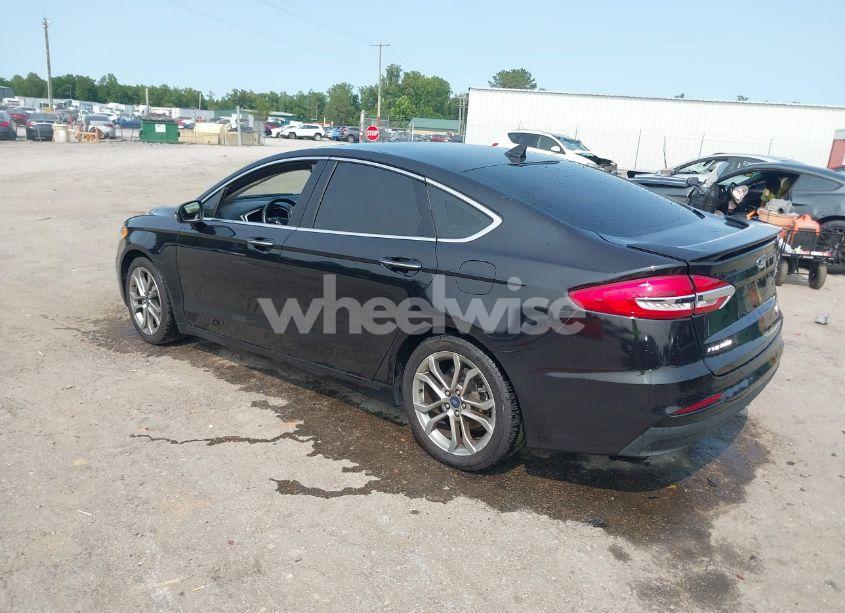Photo 3 of 2019 Ford Fusion SEL (VIN 3FA6P0CD4KR118890)