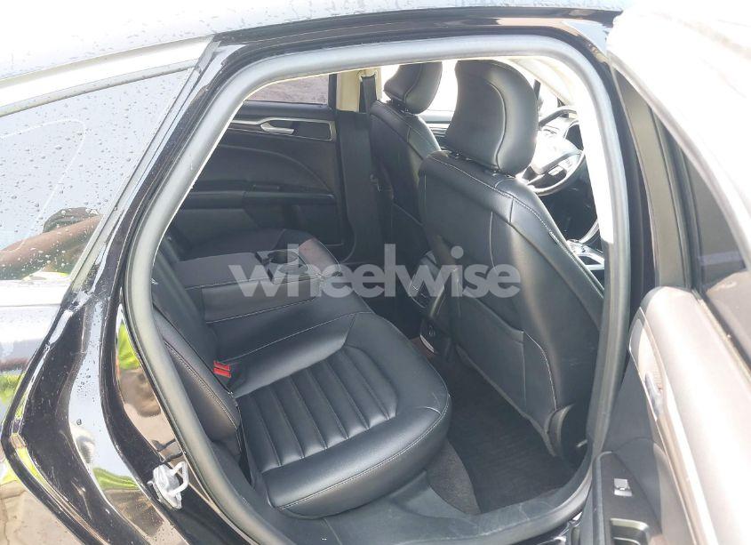 Photo 8 of 2019 Ford Fusion SEL (VIN 3FA6P0CD4KR118890)