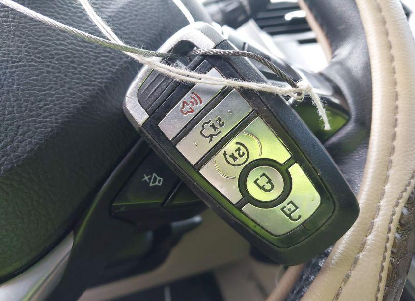 Photo 11 of 2019 Ford Fusion SEL (VIN 3FA6P0CD5KR222854)