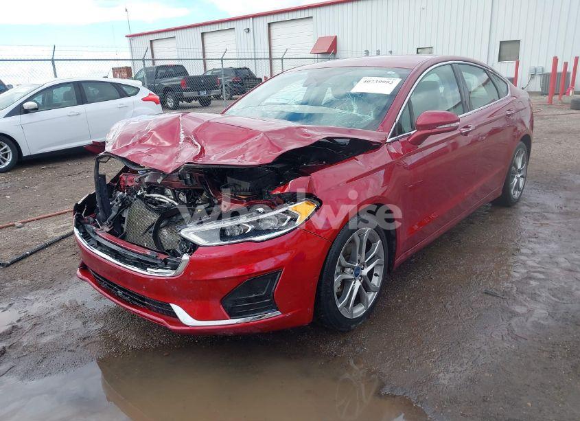 Photo 2 of 2019 Ford Fusion SEL (VIN 3FA6P0CD5KR255918)