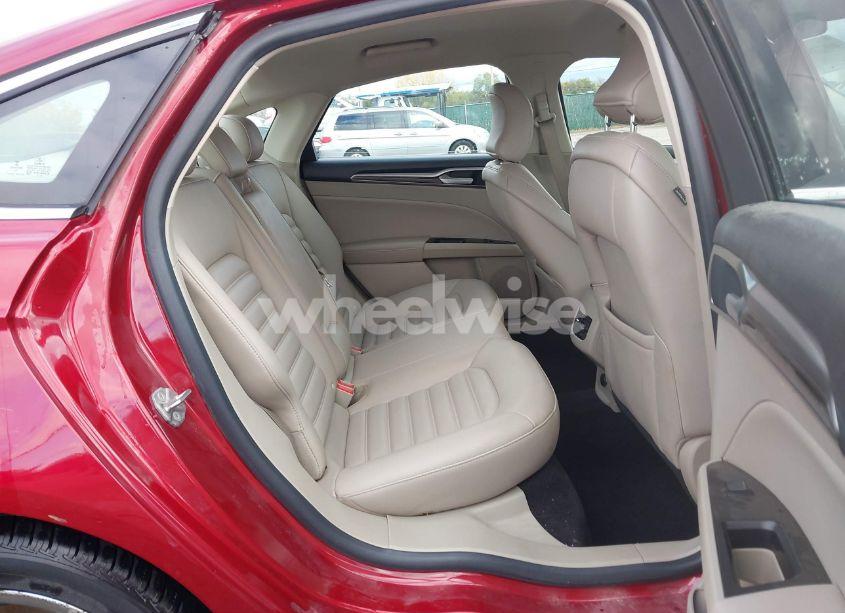 Photo 8 of 2019 Ford Fusion SEL (VIN 3FA6P0CD5KR255918)