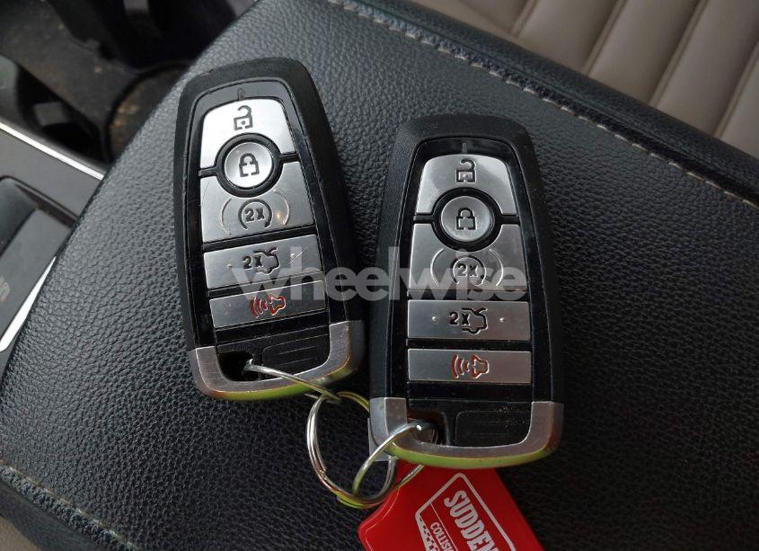 Photo 11 of 2020 Ford Fusion SEL (VIN 3FA6P0CD5LR117930)