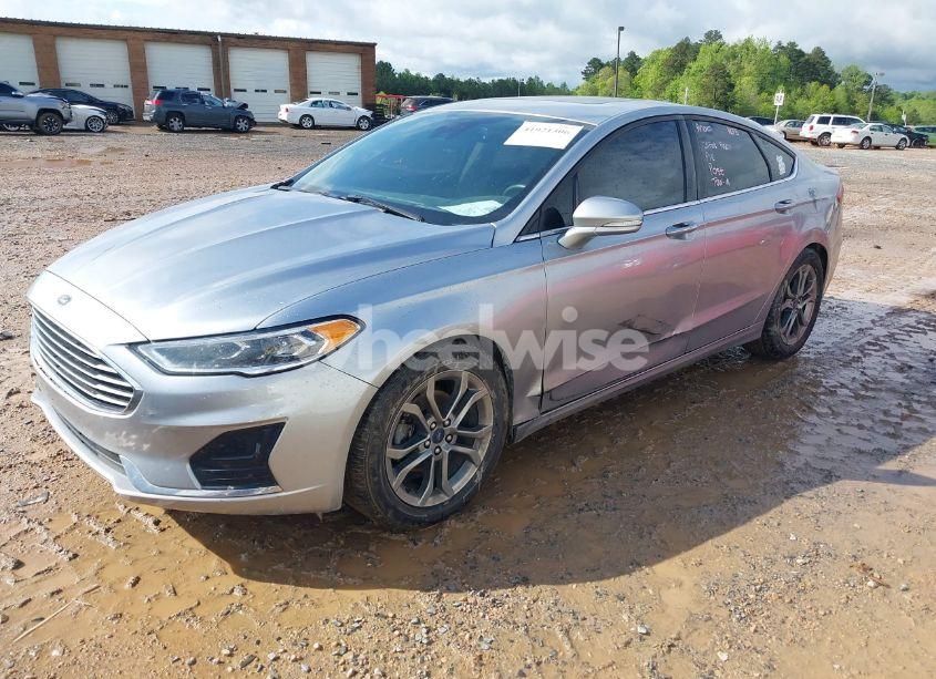 Photo 2 of 2020 Ford Fusion SEL (VIN 3FA6P0CD5LR117930)