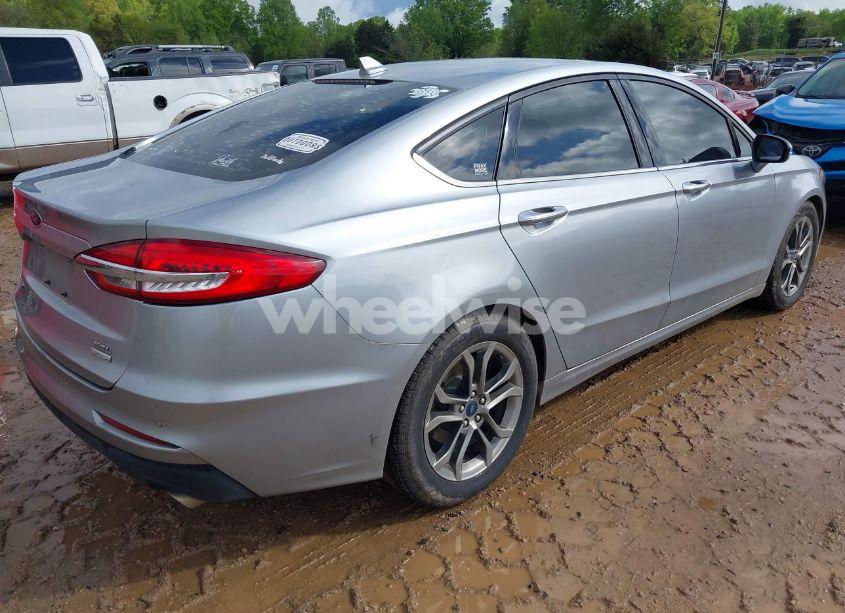 Photo 4 of 2020 Ford Fusion SEL (VIN 3FA6P0CD5LR117930)
