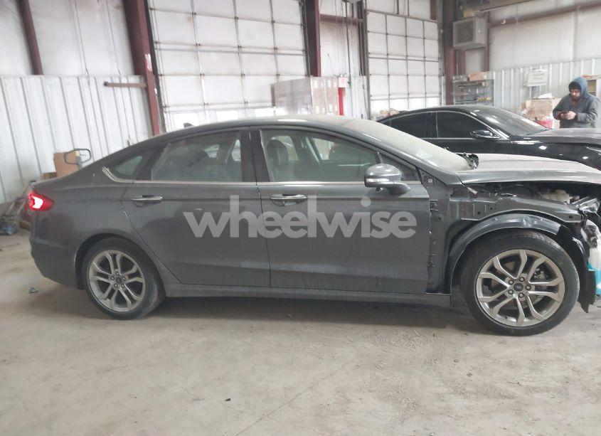 Photo 14 of 2020 Ford Fusion SEL (VIN 3FA6P0CD5LR186813)