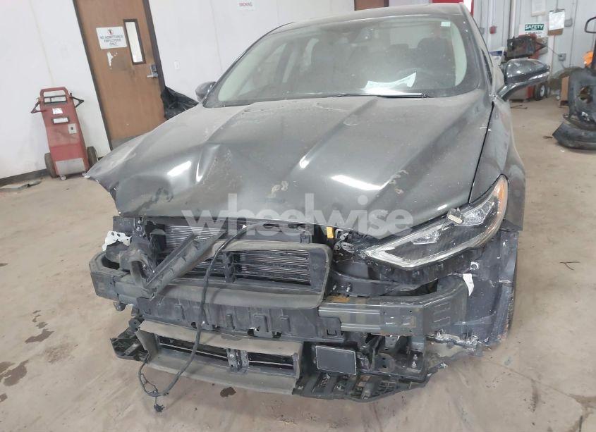 Photo 6 of 2020 Ford Fusion SEL (VIN 3FA6P0CD5LR186813)
