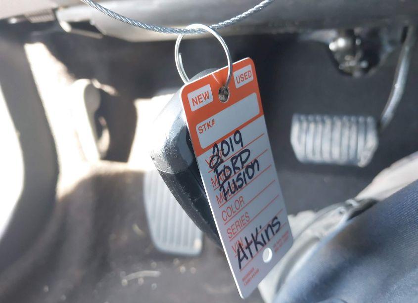 Photo 11 of 2019 Ford Fusion SEL (VIN 3FA6P0CD6KR149865)