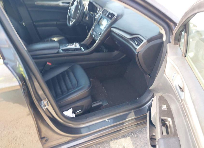 Photo 5 of 2019 Ford Fusion SEL (VIN 3FA6P0CD6KR149865)