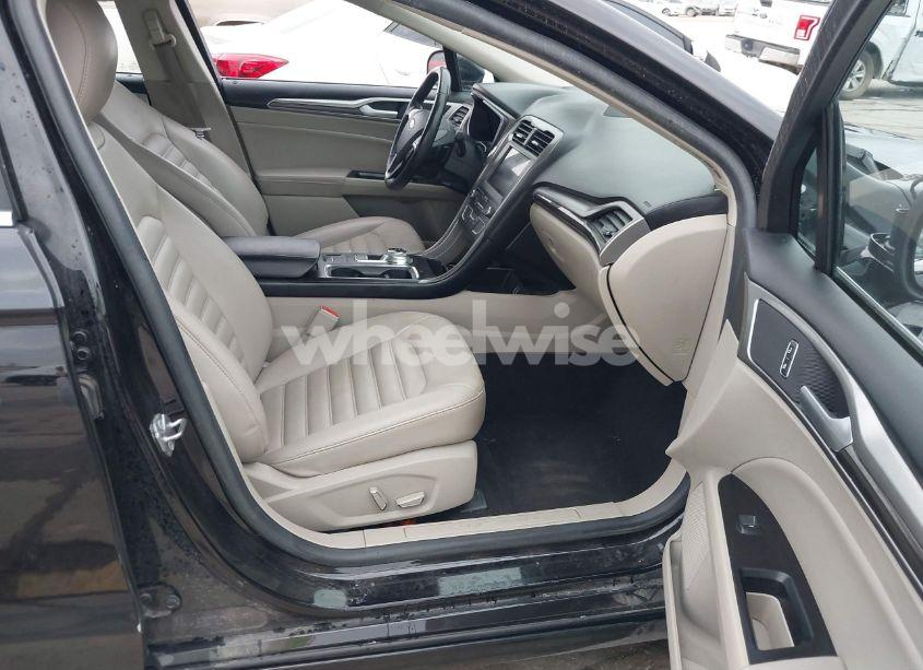 Photo 5 of 2019 Ford Fusion SEL (VIN 3FA6P0CD6KR150076)