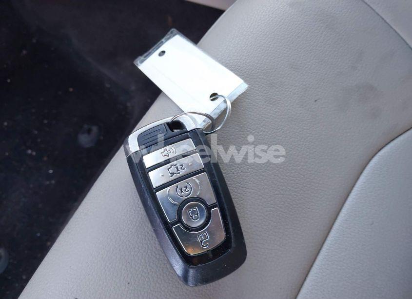 Photo 11 of 2019 Ford Fusion SEL (VIN 3FA6P0CD6KR150367)