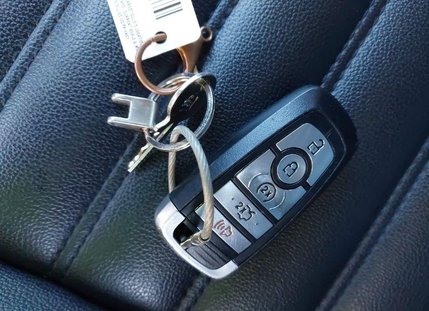 Photo 11 of 2020 Ford Fusion SEL (VIN 3FA6P0CD6LR137152)