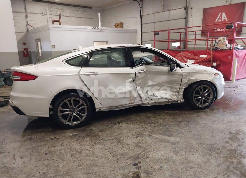 Photo 14 of 2019 Ford Fusion SEL (VIN 3FA6P0CD7KR162754)