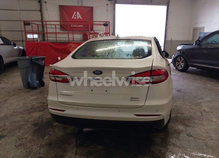 Photo 17 of 2019 Ford Fusion SEL (VIN 3FA6P0CD7KR162754)