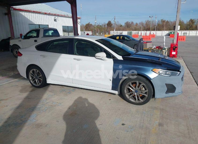 Photo 13 of 2019 Ford Fusion SEL (VIN 3FA6P0CD7KR186472)