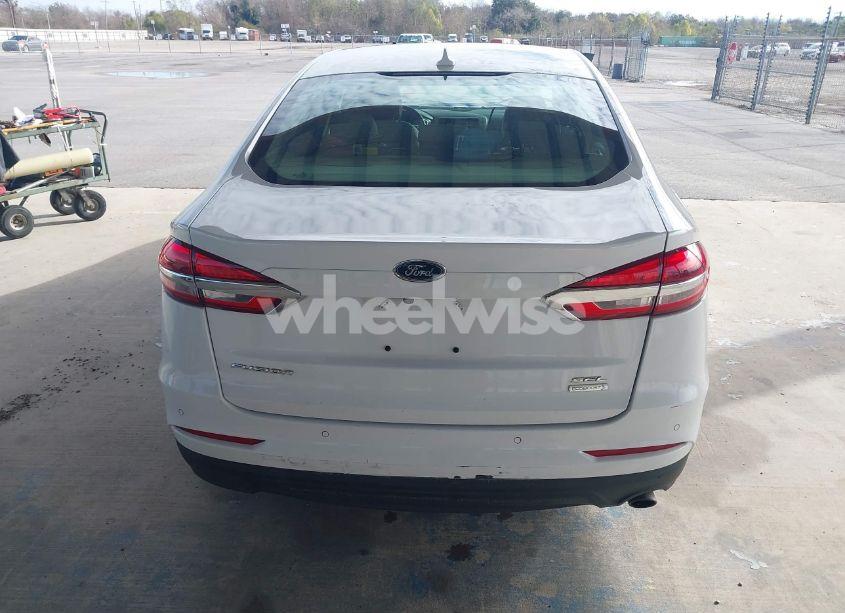 Photo 16 of 2019 Ford Fusion SEL (VIN 3FA6P0CD7KR186472)