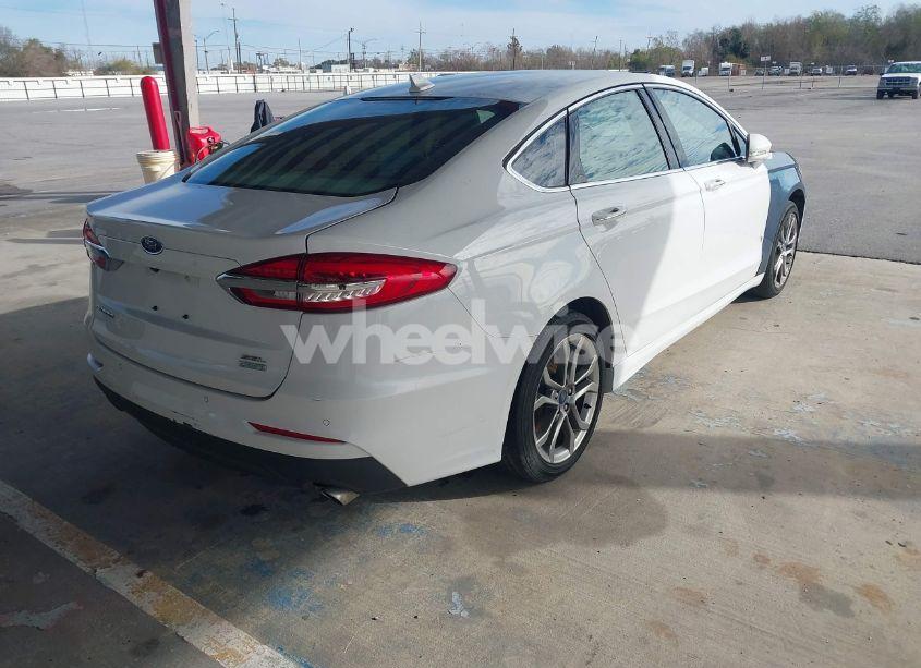 Photo 4 of 2019 Ford Fusion SEL (VIN 3FA6P0CD7KR186472)