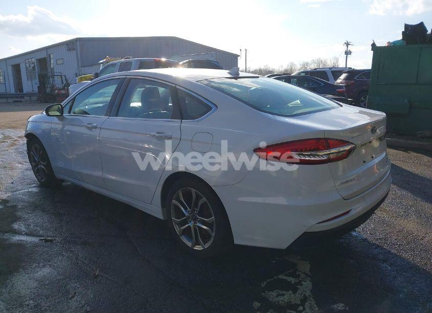 Photo 3 of 2019 Ford Fusion SEL (VIN 3FA6P0CD7KR225951)
