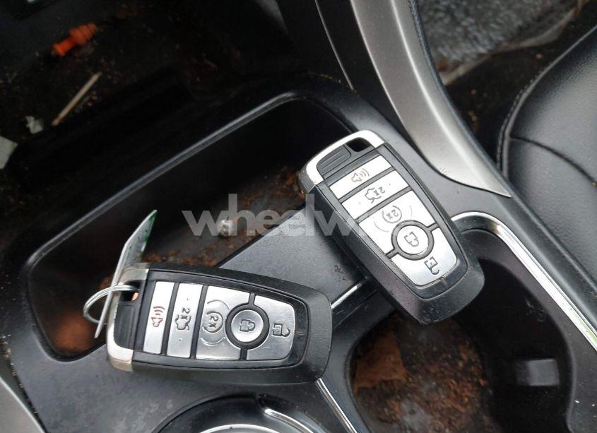 Photo 11 of 2020 Ford Fusion SEL (VIN 3FA6P0CD7LR138374)