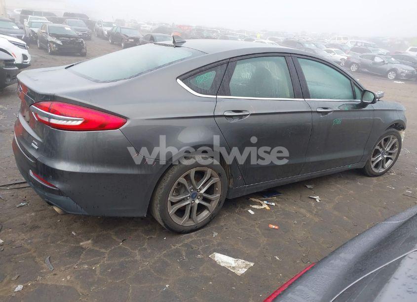 Photo 4 of 2020 Ford Fusion SEL (VIN 3FA6P0CD7LR138374)
