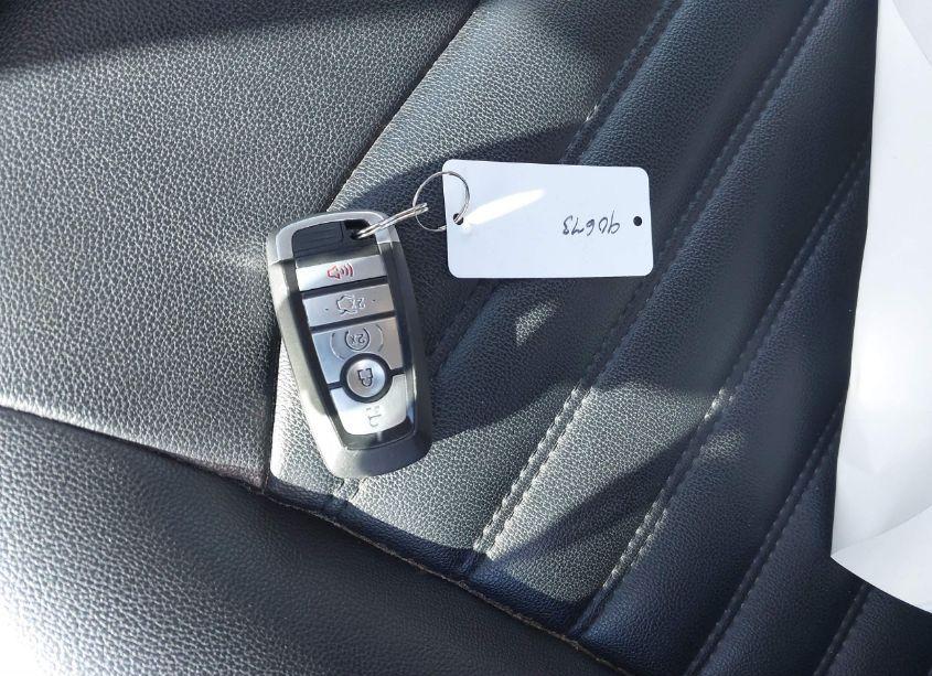 Photo 11 of 2019 Ford Fusion SEL (VIN 3FA6P0CD8KR138835)