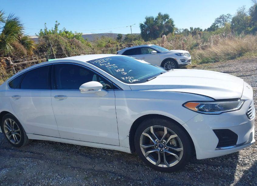 Photo 13 of 2019 Ford Fusion SEL (VIN 3FA6P0CD8KR138835)