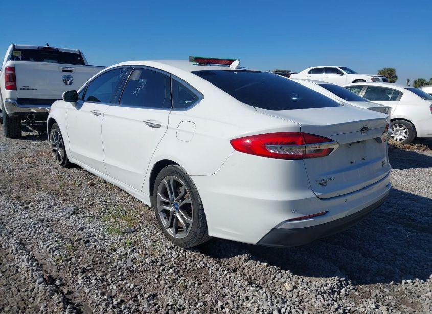 Photo 3 of 2019 Ford Fusion SEL (VIN 3FA6P0CD8KR138835)