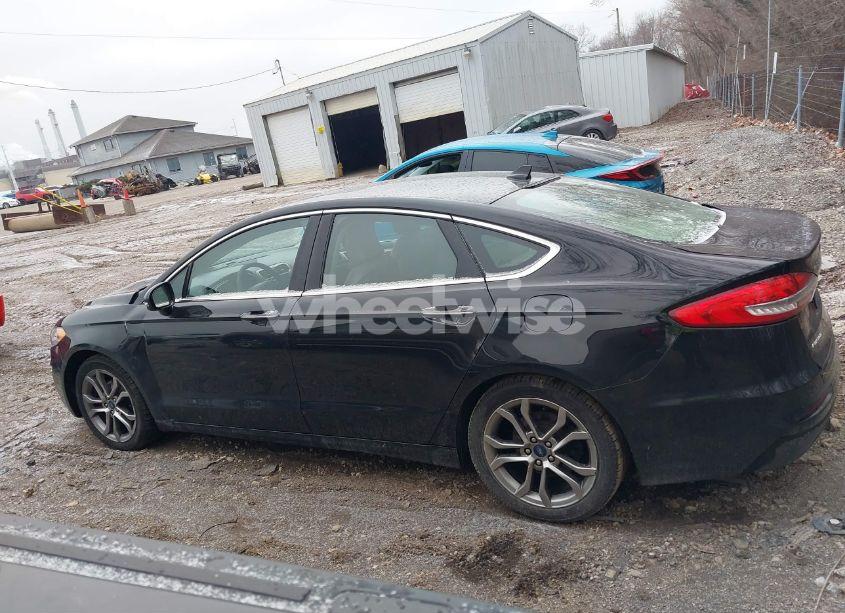 Photo 14 of 2019 Ford Fusion SEL (VIN 3FA6P0CD8KR145364)