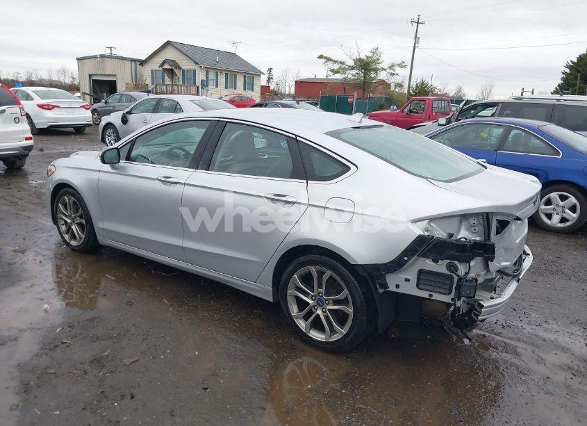 Photo 3 of 2019 Ford Fusion SEL (VIN 3FA6P0CD8KR234111)