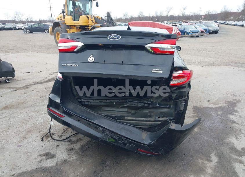 Photo 17 of 2019 Ford Fusion SEL (VIN 3FA6P0CD9KR237633)