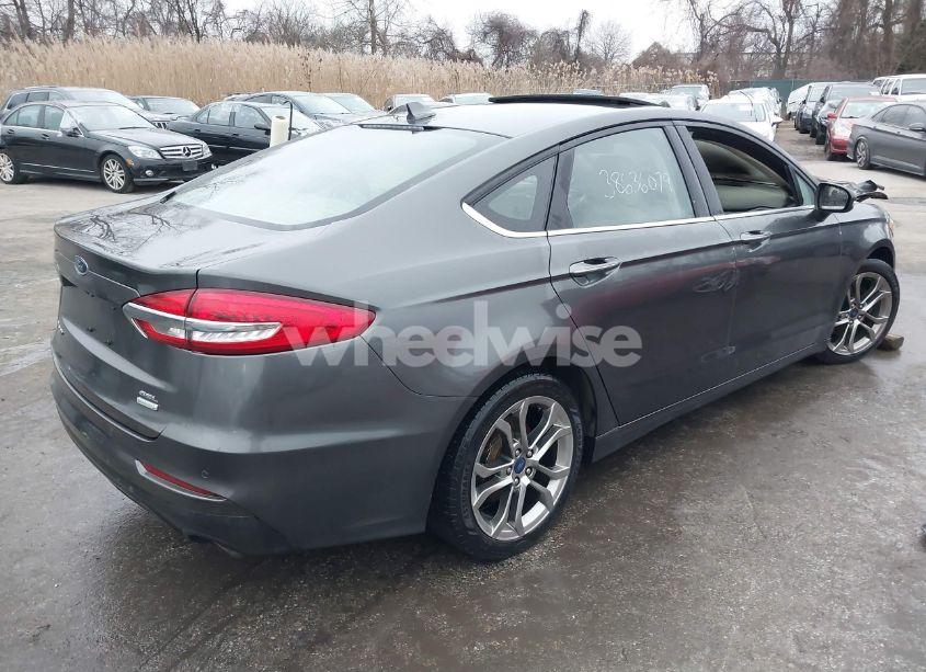 Photo 4 of 2020 Ford Fusion SEL (VIN 3FA6P0CD9LR128090)
