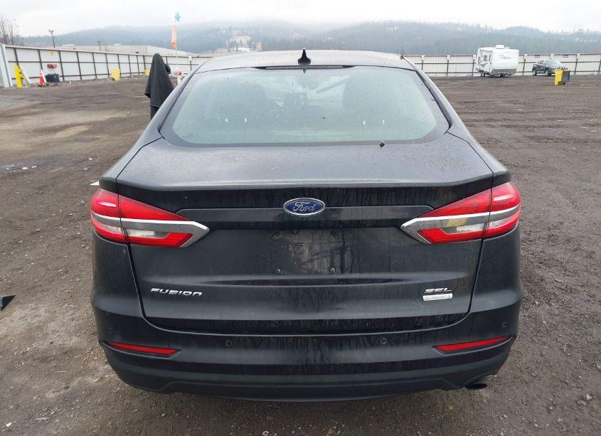 Photo 16 of 2019 Ford Fusion SEL (VIN 3FA6P0CDXKR254487)