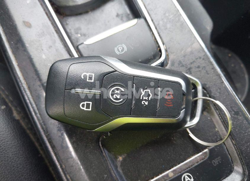 Photo 11 of 2019 Ford Fusion SEL (VIN 3FA6P0CDXKR260550)