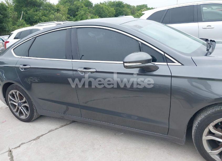 Photo 13 of 2019 Ford Fusion SEL (VIN 3FA6P0CDXKR260550)