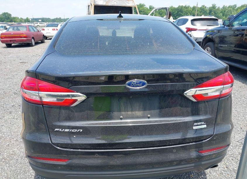 Photo 16 of 2020 Ford Fusion SEL (VIN 3FA6P0CDXLR130110)