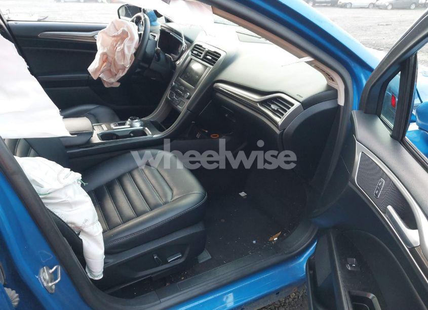 Photo 5 of 2020 Ford Fusion SEL (VIN 3FA6P0CDXLR138580)