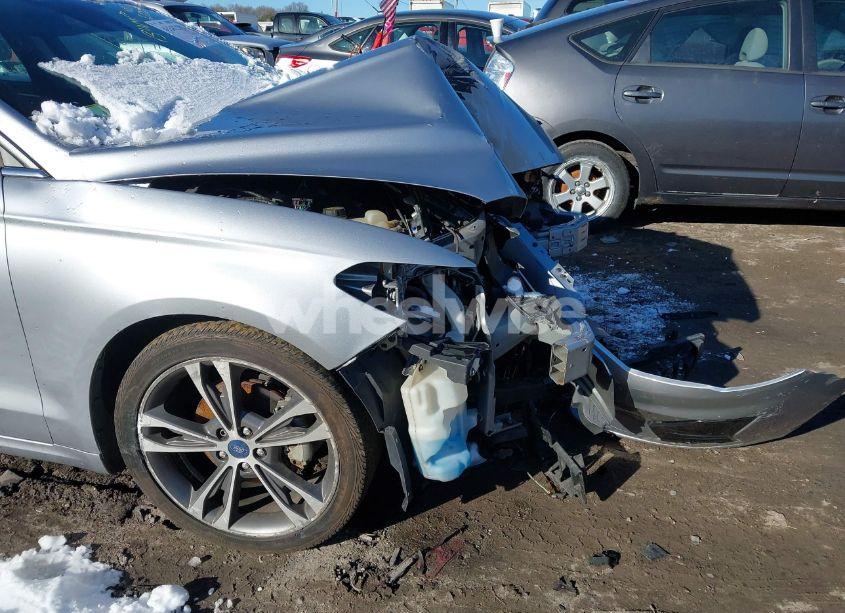 Photo 19 of 2020 Ford Fusion SEL (VIN 3FA6P0CDXLR174107)