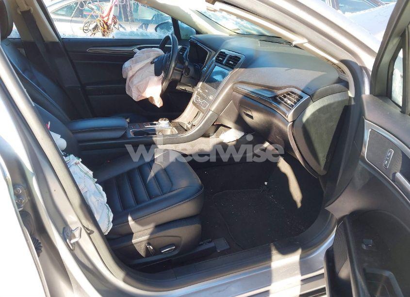 Photo 5 of 2020 Ford Fusion SEL (VIN 3FA6P0CDXLR174107)