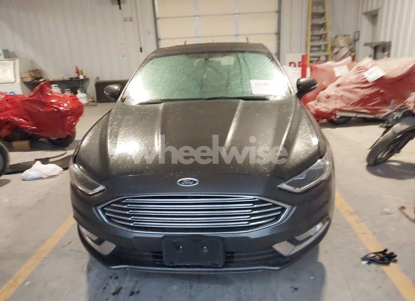 Photo 12 of 2018 Ford Fusion TITANIUM (VIN 3FA6P0D90JR131953)