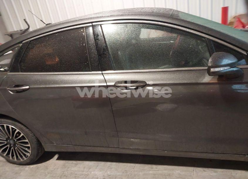 Photo 13 of 2018 Ford Fusion TITANIUM (VIN 3FA6P0D90JR131953)