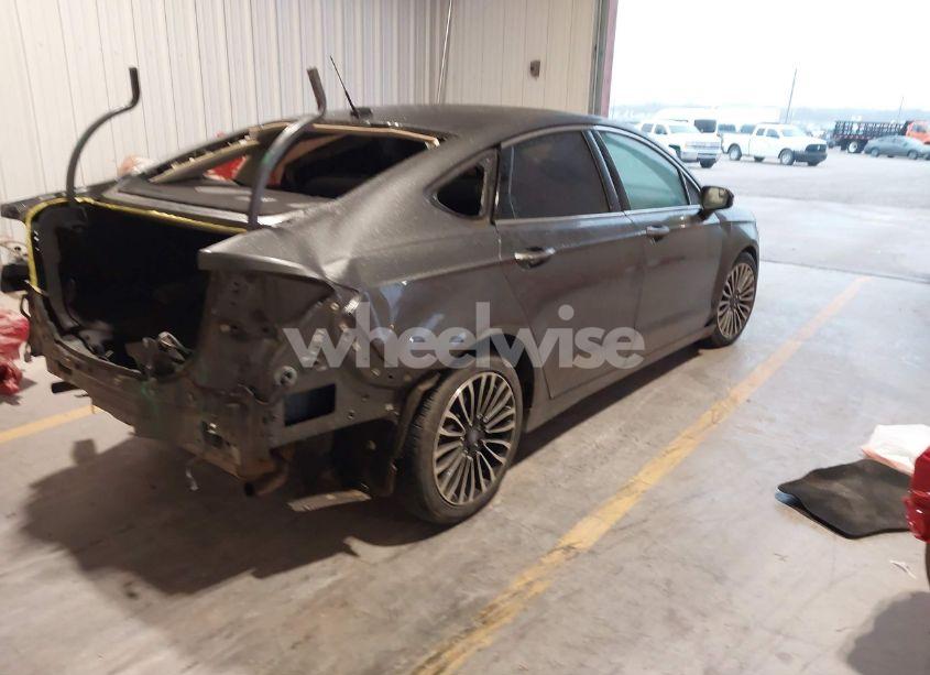 Photo 4 of 2018 Ford Fusion TITANIUM (VIN 3FA6P0D90JR131953)