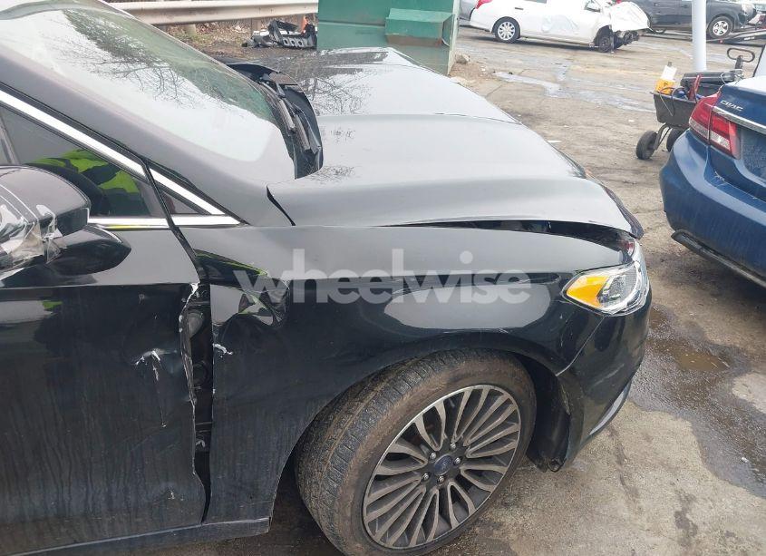 Photo 19 of 2018 Ford Fusion TITANIUM (VIN 3FA6P0D90JR205808)