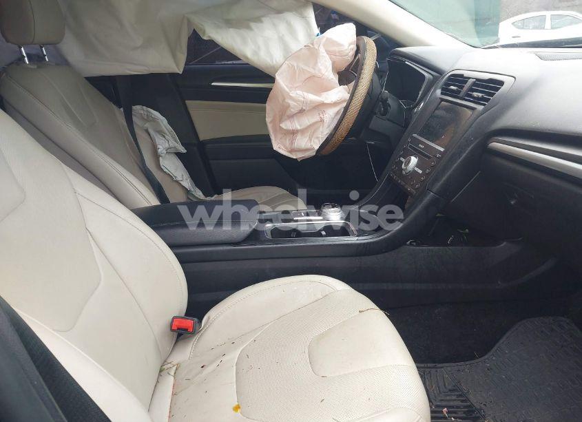 Photo 5 of 2018 Ford Fusion TITANIUM (VIN 3FA6P0D90JR205808)