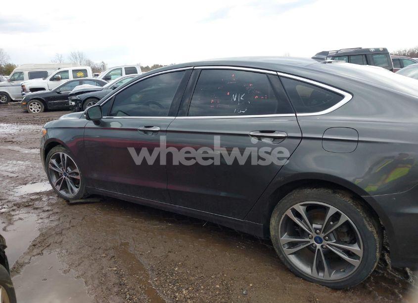 Photo 14 of 2020 Ford Fusion TITANIUM (VIN 3FA6P0D90LR116369)