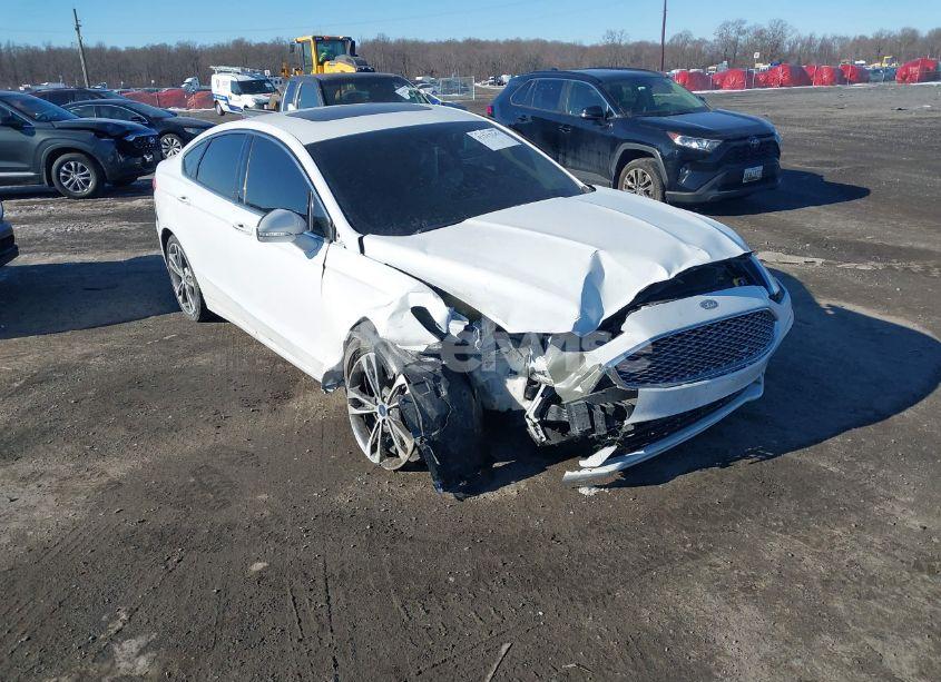 2020 Ford Fusion TITANIUM (VIN 3FA6P0D90LR203821) main photo